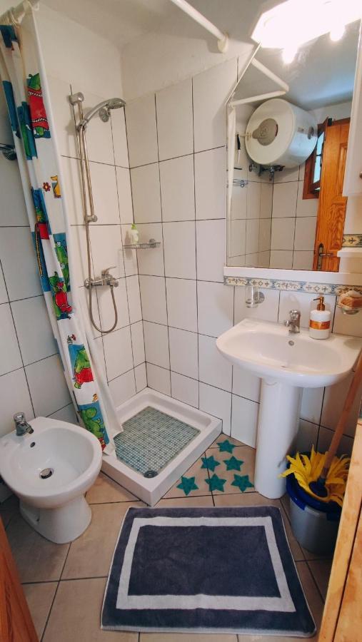 Retro Wooden House Gaiosヴィラ エクステリア 写真